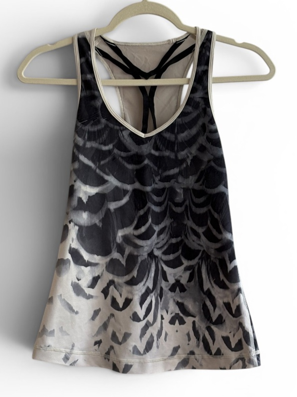 Lululemon Dance To Yoga “Pretty Plume Angel Wing” Print Gym Tank Top Size 4